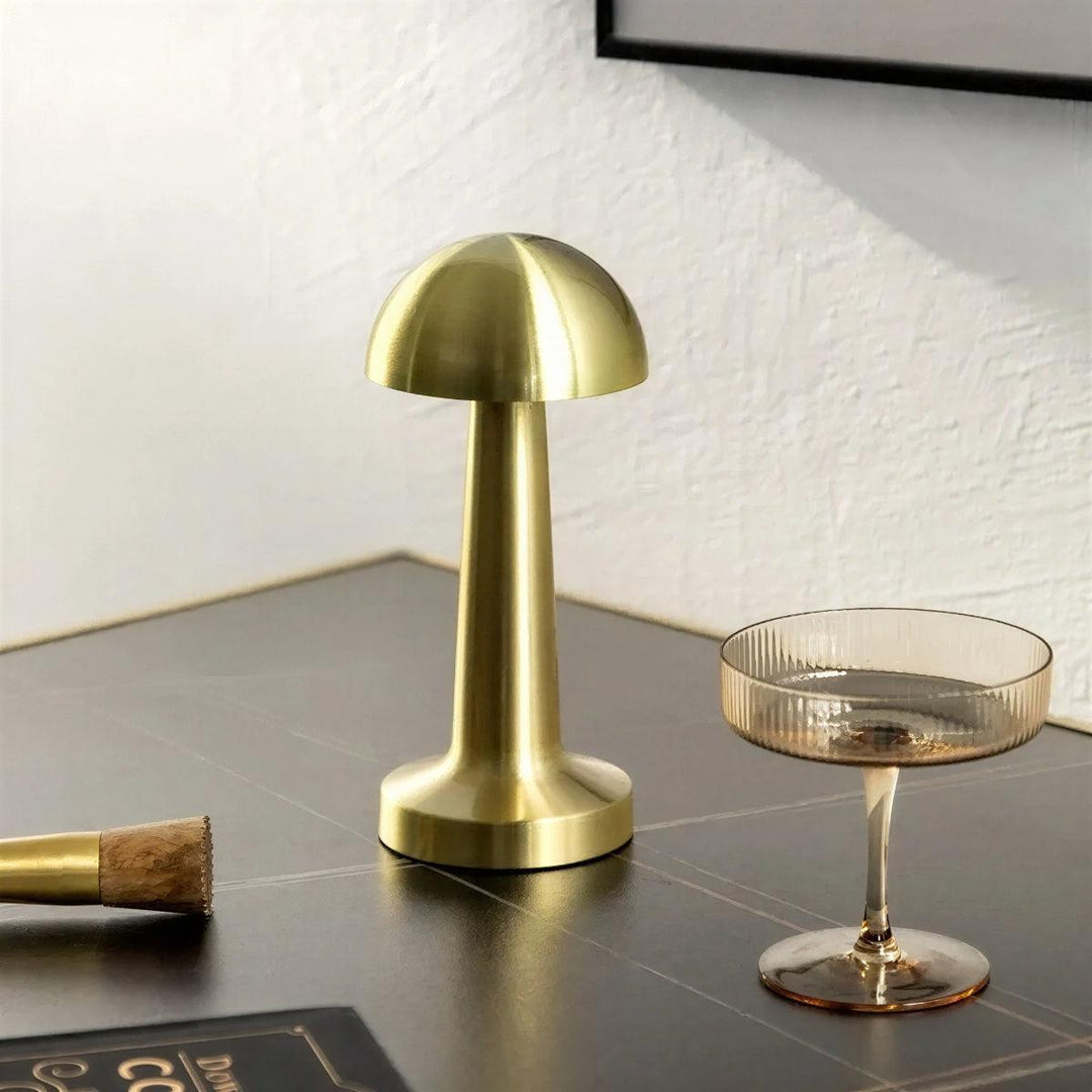 Cordless Restaurant Table Lamp With Rechargeable Battery And Touch Dimming