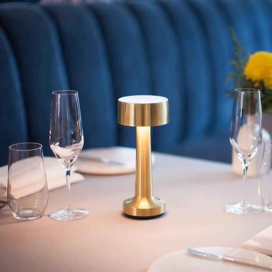 Cordless Restaurant Table Lamp With Rechargeable Battery And Touch Dimming