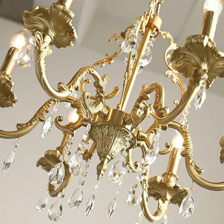 Crystal Chandelier With Traditional Style And Decorative Hanging Crystal Drops