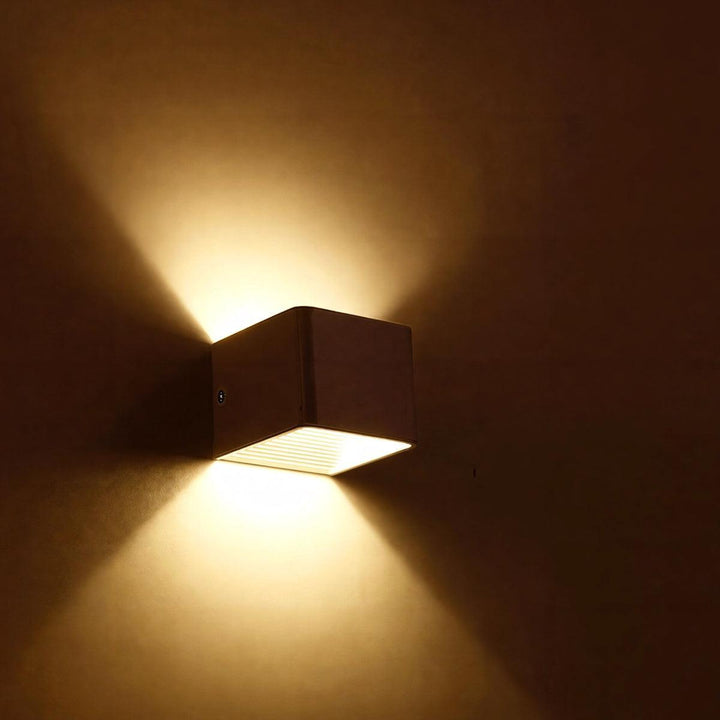 Cube Shaped Wall Lamp With Remote Control And Colour Changing Lighting