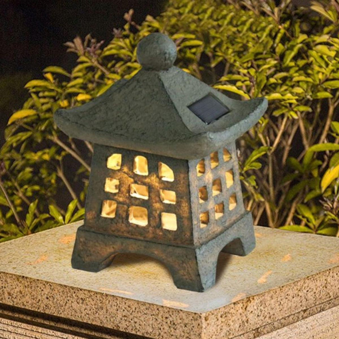 Decorative Solar Powered Pagoda Garden Light Lantern