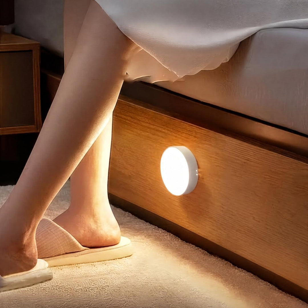 Indoor Rechargeable Motion Sensor Light With Automatic Activation