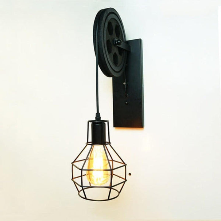 Industrial Retro Wall Light With Decorative Pulley Design