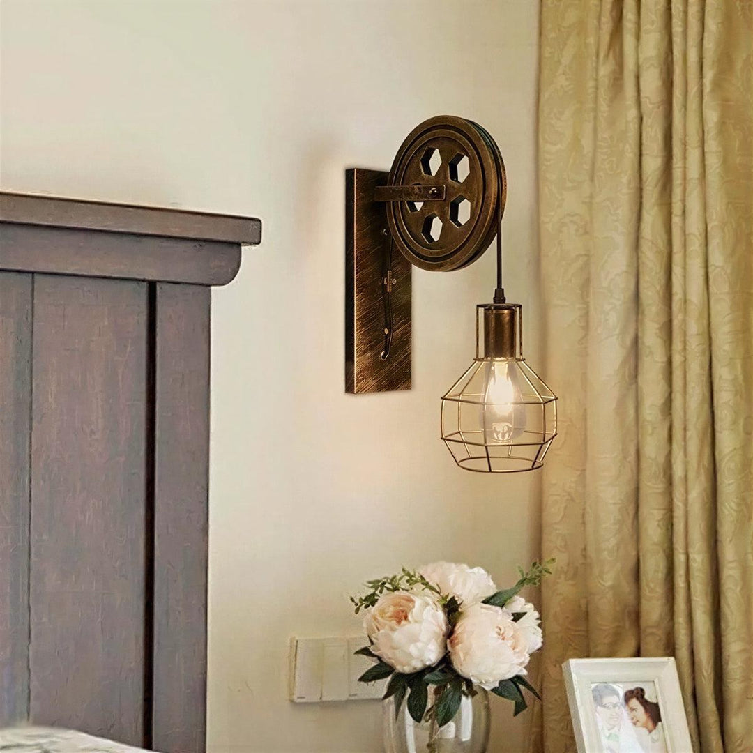 Industrial Retro Wall Light With Decorative Pulley Design