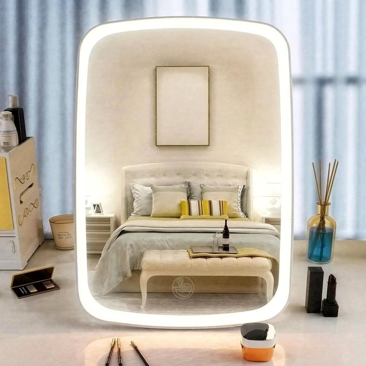 Makeup Vanity Mirror With Smart Touch Dimming For Detailed Makeup Application