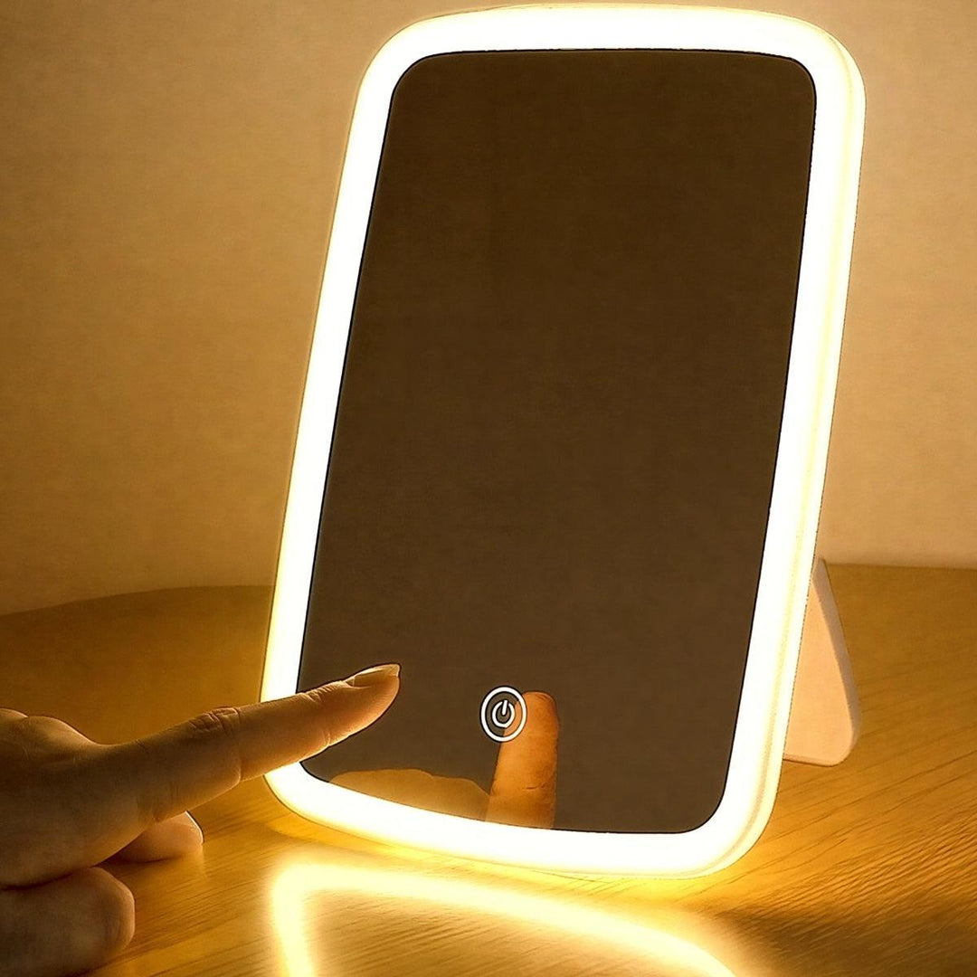 Makeup Vanity Mirror With Smart Touch Dimming For Detailed Makeup Application
