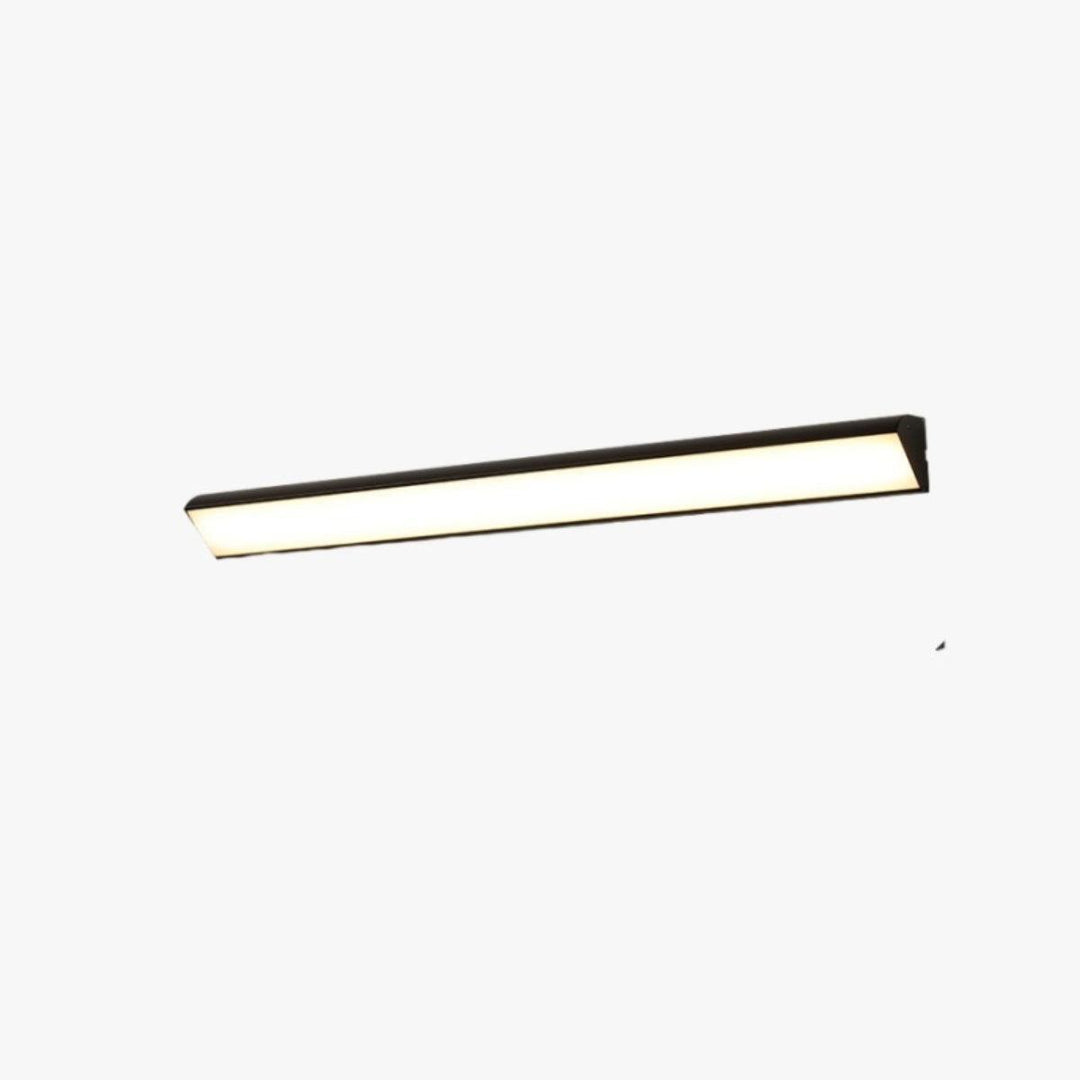 Outdoor Entrance Wall Light With Geometric Tri Prism Design