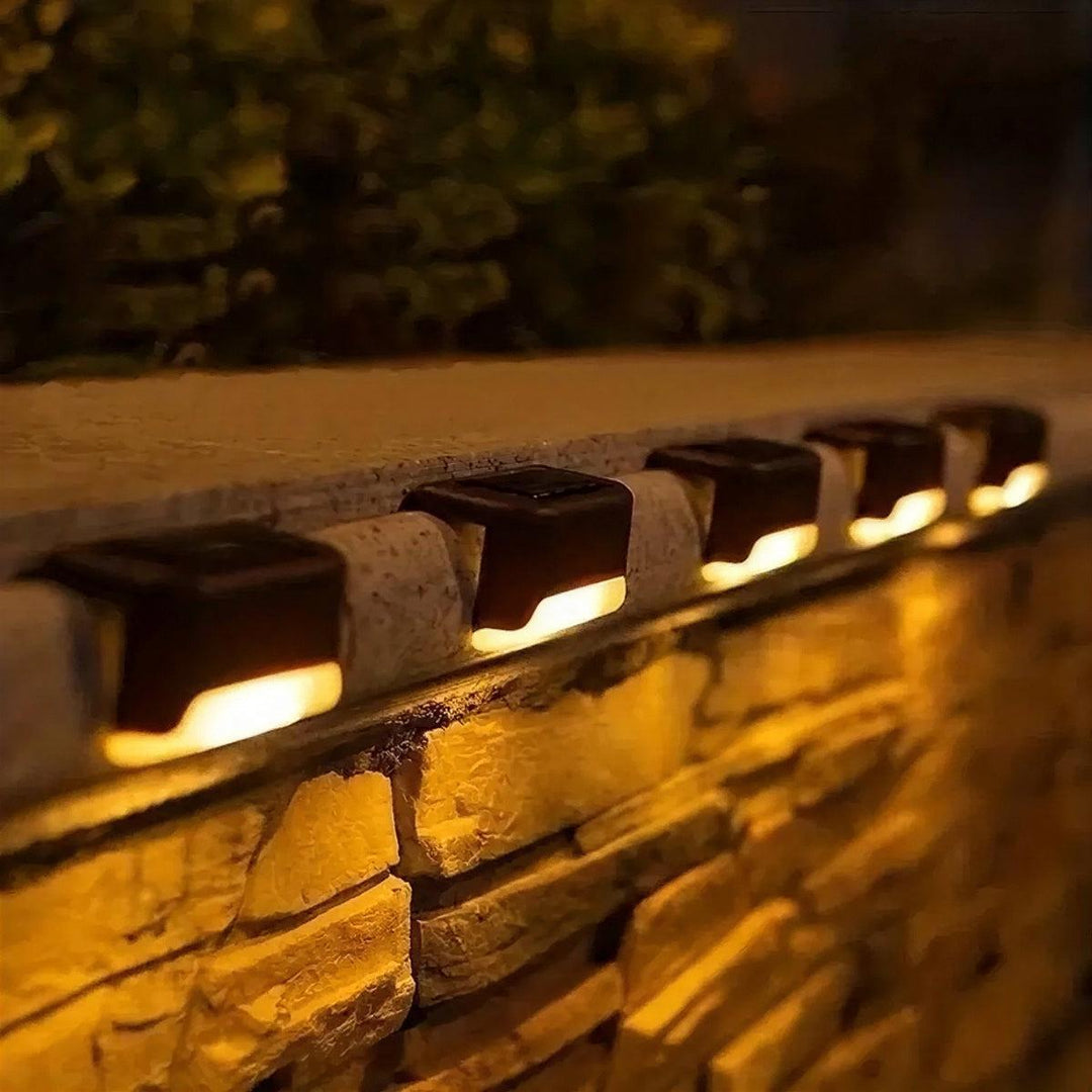 Outdoor Solar Powered Fence And Wall Lights With Automatic Sensor Activation