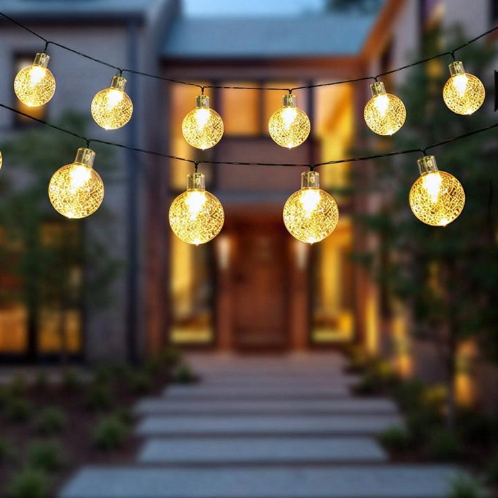 Outdoor String Solar Lights For Garden Lighting With Spherical Bulbs