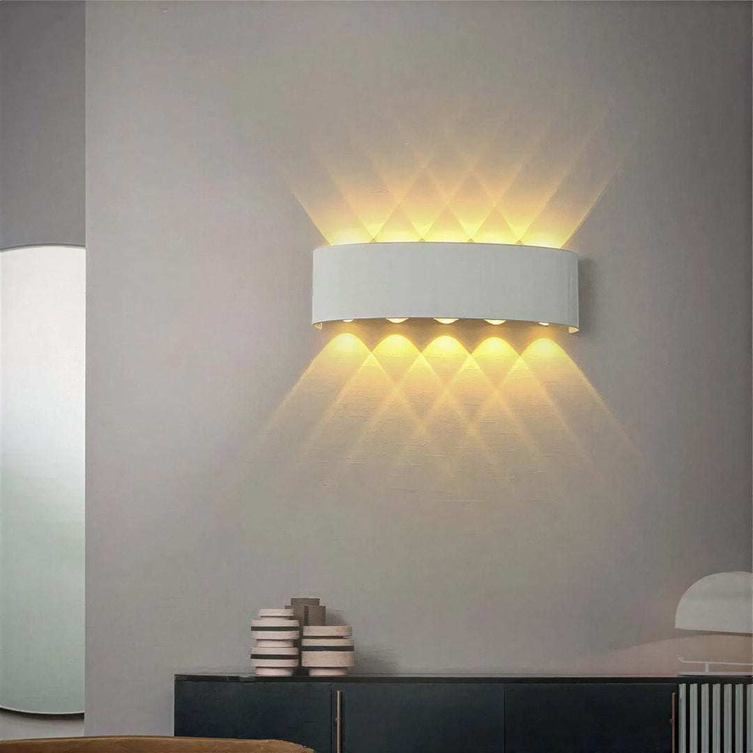 Outdoor Wall Lighting For Modern Entrances With Symmetrical Beams