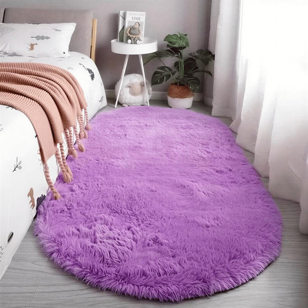 Plush Oval Shaped Carpet Rug With Non Slip Backing