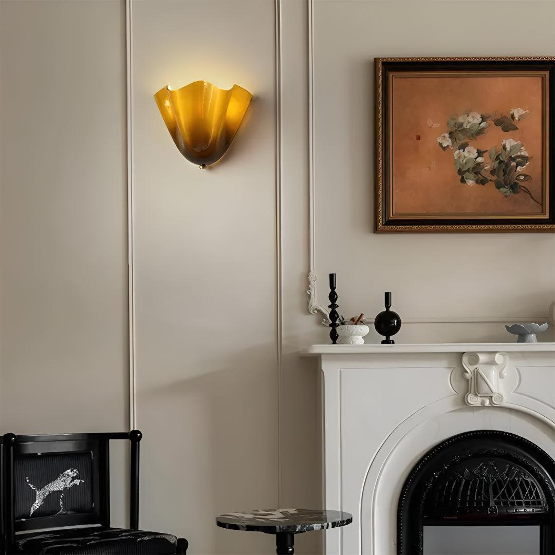 Retro Mid Century Wall Lamp With Petal Shape