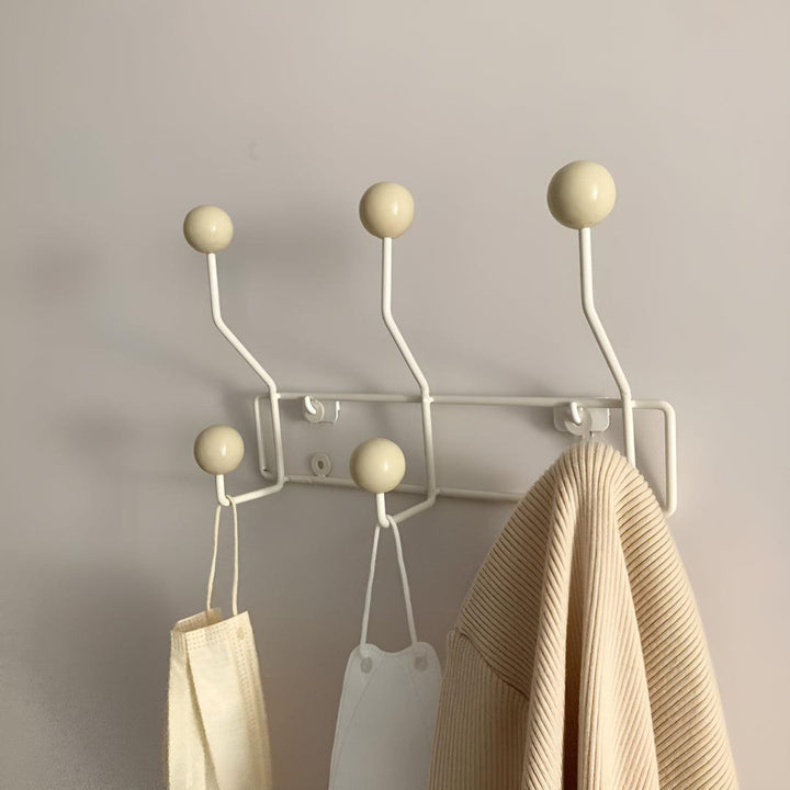Vintage Styled Wall Mounted Coat Rack For Coats And Hats