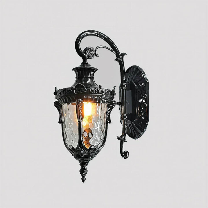 Vintage Traditional Outdoor Wall Lantern With Heritage European Design